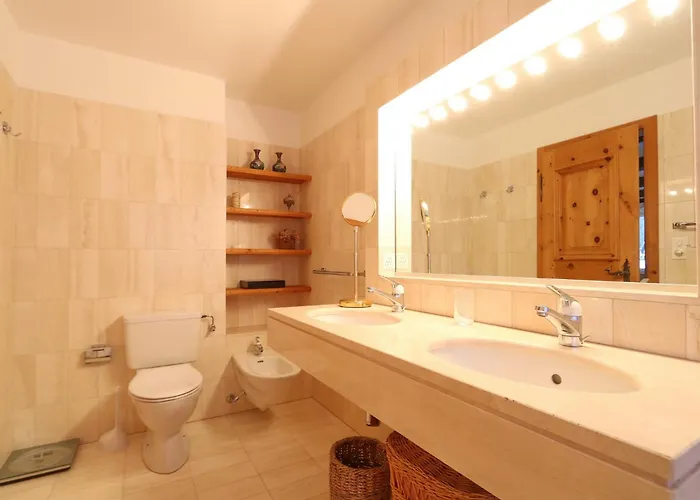 Muntagna Alva Og アパート *